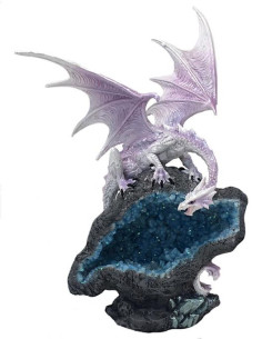 Dragón sobre roca, con luz 2