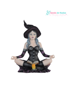 Dolly Bruja Yoga